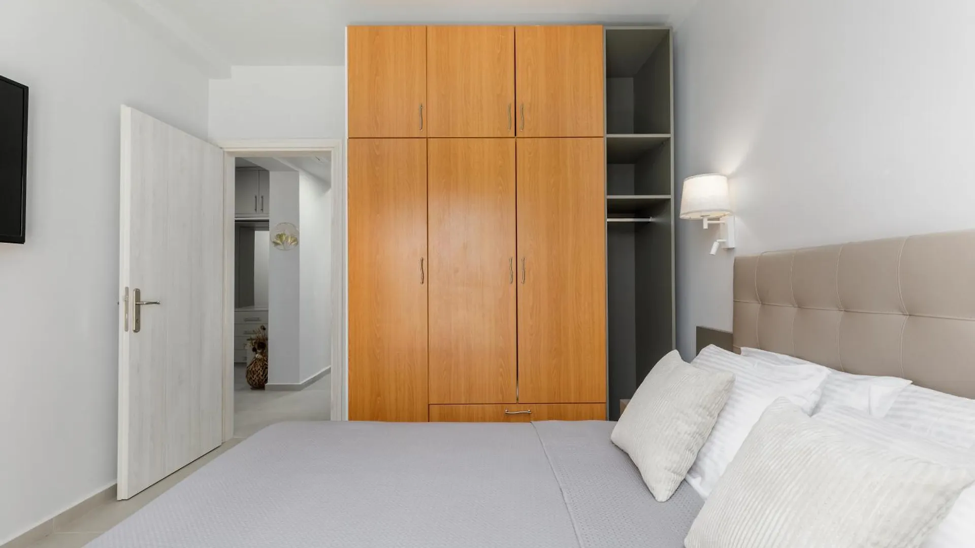 סלוניקי Eleon Apartment יוון